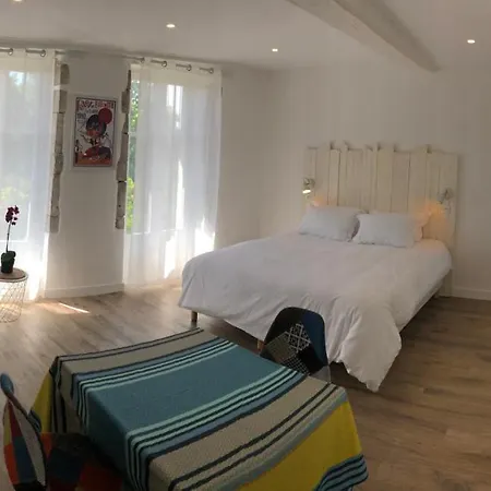 فندق مبيت وإفطار Break Miradour بايون